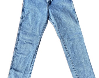 Perfect Fit Vintage 90's Wrangler High Waisted Jeans