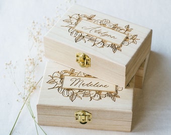 Christmas Gifts for Girl - Holiday Gifts for Women - Gift Ideas for Her - Personalized Bridal Party Gift - Wooden Box #EWB001