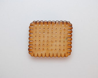 Broche biscuit petit-beurre, broche amusante en bois