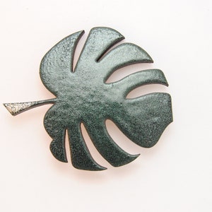Brooch leaf, monstera brooch, nature-inspired, gift for plantlovers
