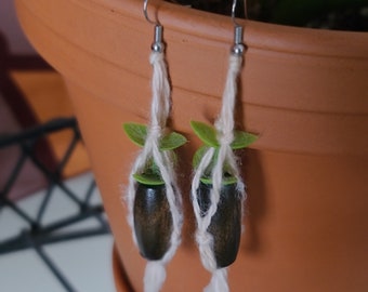 Macrame Plant Earrings - RTS