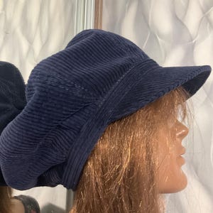 Gorra de retazos de pana azul hecha a mano de 24", sombrero boho de otoño de 61 cm al estilo de la moda urbana, sombrero casual de terciopelo