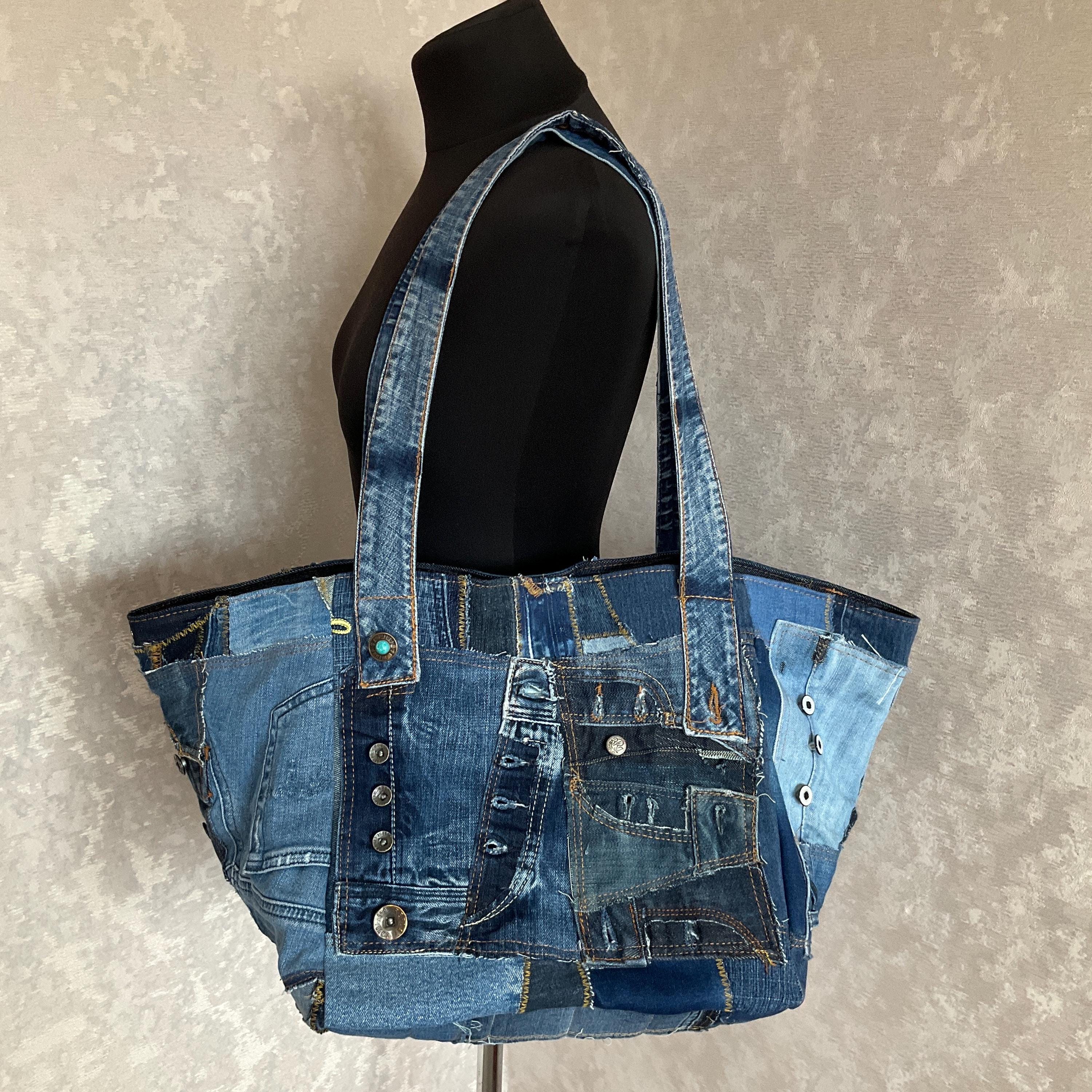 Robe soie BCBG T2 (XS) NEUVE avec étiquette valeur 460 Robe soie BCBG T2 (XS) NEUVE avec étiquette valeur 460