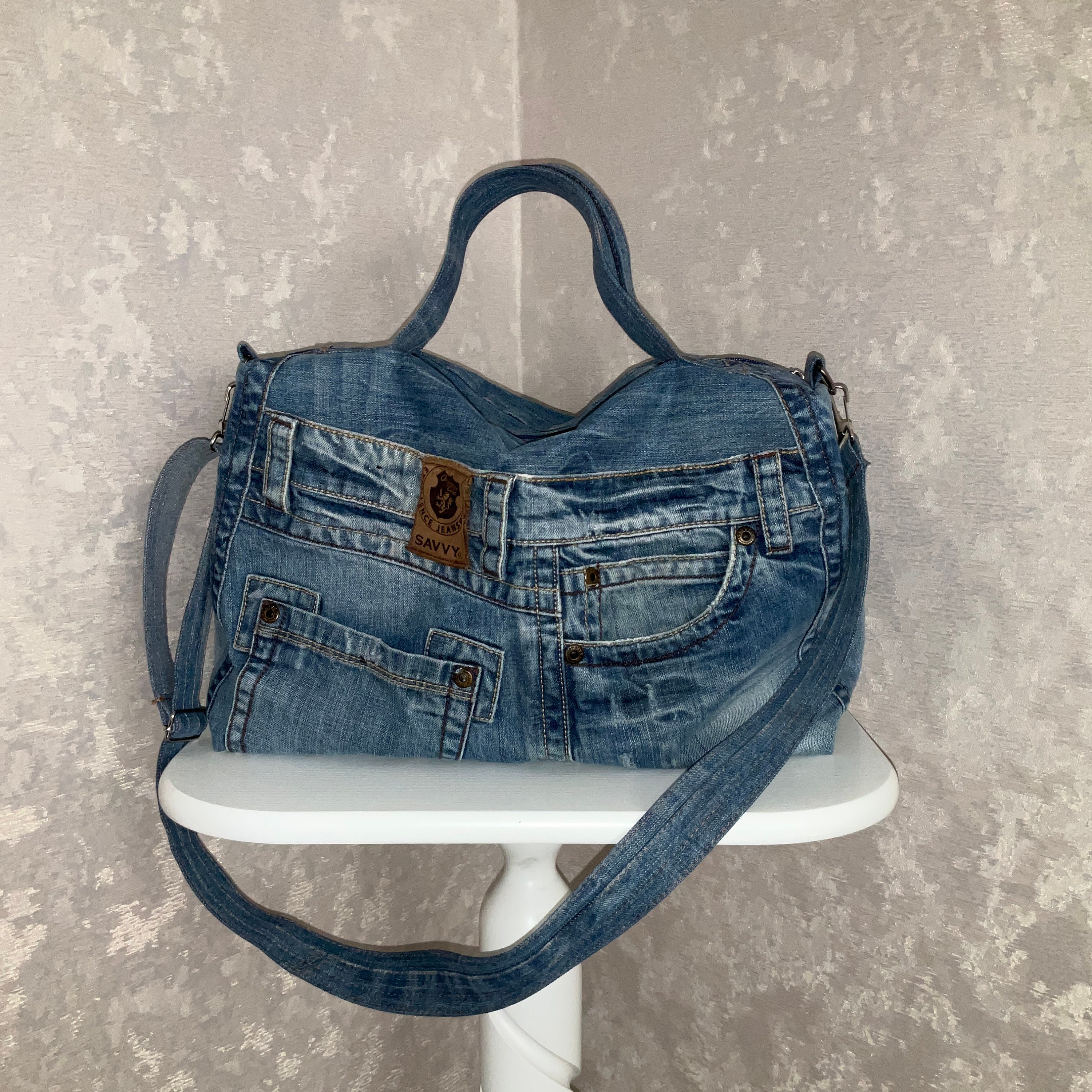 Aggregate more than 202 denim bags from old jeans super hot