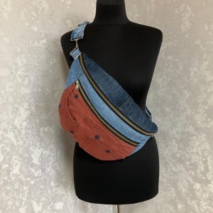 Handgemachte Jeans-Bauchtasche, Lässige Hüfttasche, Jeans blaue Brusttasche, Jeans Gürteltasche, Jeanstasche