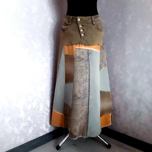 Jupe patchwork en jean L faite main, taille 32 pouces, jupe longue décontractée en jean minable, jupe en jean multicolore de style hipster