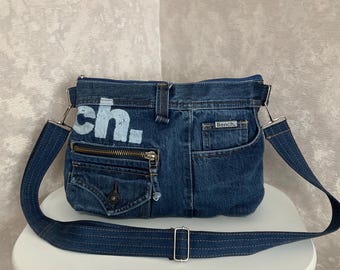 Umhängetasche, Crossbody-Tasche, mittelgroße Schultertasche, Jeanstasche aus recyceltem Jeansstoff, Jeans-Handtasche aus recyceltem Jeansstoff in Blau, lässige Alltagstasche