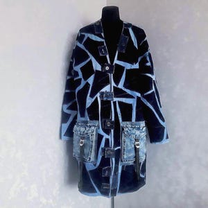 Cappotto unisex in denim patchwork a pois fatto a mano, taglia 2XL, giacca lunga Boro con toppe in pelle invecchiata, giacca unisex in denim