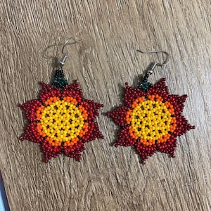 Huichol Chaquira Beads, Jewelry, Flower Earrings, aretes de flor, Mexican, Indigenous, Huichol Jewelry, Handmade Jewelry Set, Authentic Jew