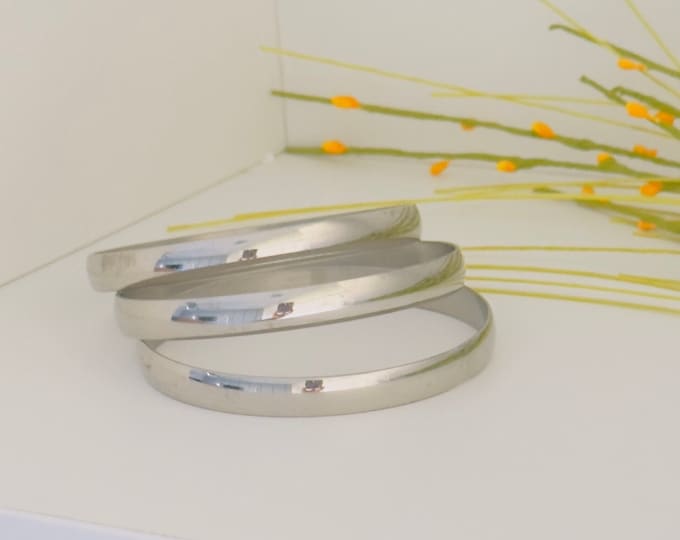 Trio Bangles Bracelet Set in Silver - Elevate Your Style with Three Elegant Bracelets for Women"