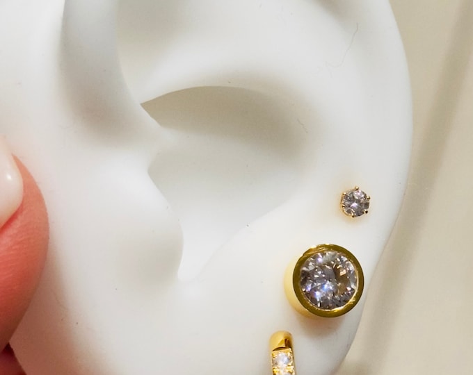 Gold Tone CZ Round Stud Earrings - Bezel Set Tiny Classic Studs - Dainty Cubic Zirconia Solitaire Aretes