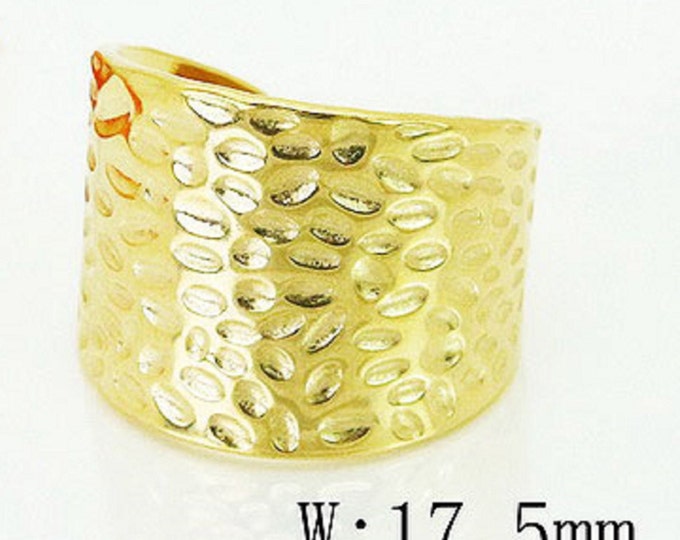 Wide Filigree Ring in Stainless Steel Gold Color - Gold Wide Hammered Ring - Anillo Ancho Ajustable en Acero