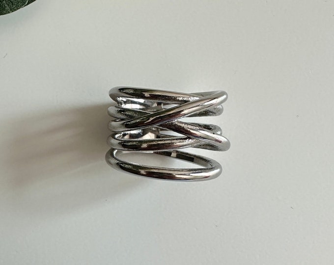 Silver Band Ring - Oxidized Stainless Steel - Wide Wire Ring - Stackable & Stylish - Gift for Her - Anillo Plateado"