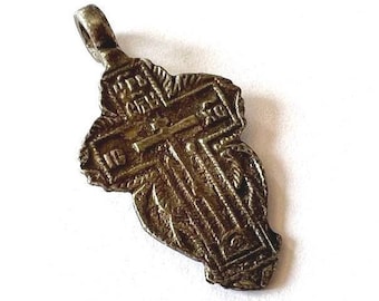 Periodo medievale Bronzo Croce con ciondolo dei crociati in Periodo medievale Bronzo Croce con ciondolo dei crociati in