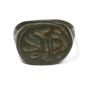 Ancient Medieval ring with decoration on the bezel. ring with pseudo-heraldry. Ancient ring. Medieval artifact. Ancient artifact. 18,8 mm