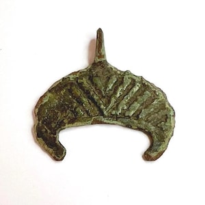 Ancient VIKING Age amulet Lunula / Pagan Women&#39;s Viking Jewelry / Authentic Viking Artifact
