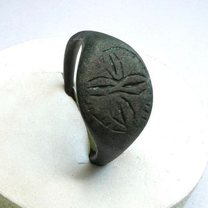 Ancient medieval seal ring &quot;FLORAL&quot; / Authentic fantastic seal ring / Medieval jewelry / Ancient ring / Medieval artifact / 20 mm (US 10.5)