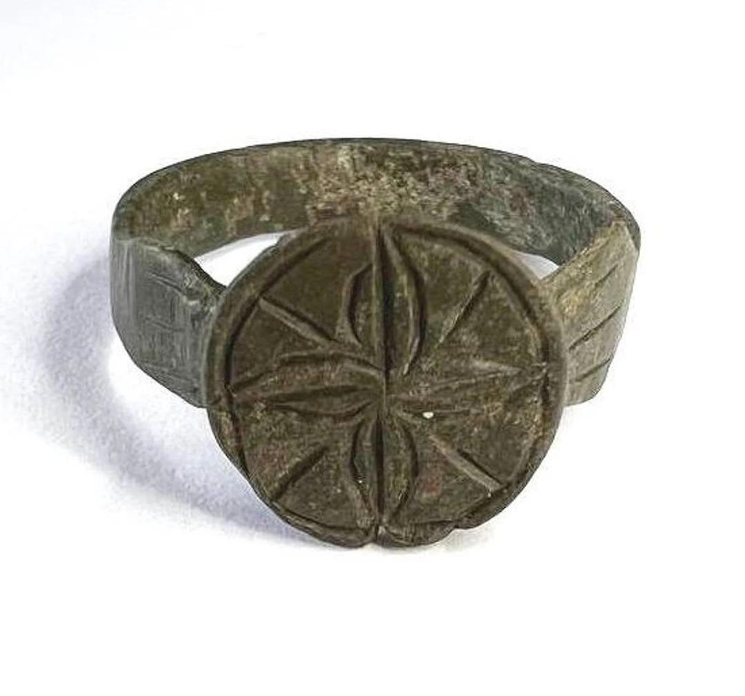 Ancient Medieval Ring With Stylized Star of Bethlehem. Medieval Jewelry ...