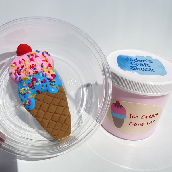 Eistüte DIY dickes und glänzendes Schleimton Eisduft kawaii Regenbogen Streusel Stressabbau sensorisches Spielzeug tolle Geschenkidee