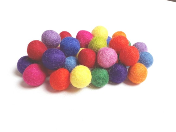 Wool Felt Pom Poms 1cm Wool Felt Balls Purple DIY Felt Ball Garland Nepalese Hand Made Tiny Felt Balls Handmade 100/% Wool Felt Balls