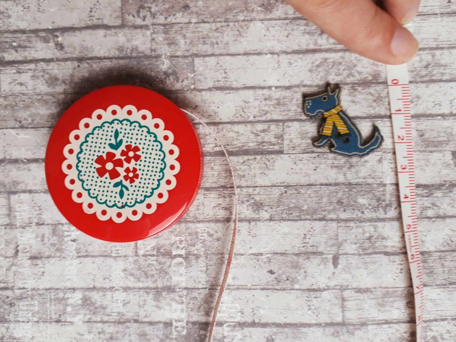 6 Wooden Dog Buttons 28 x 22mm Dog Shaped Buttons Sewing Etsy