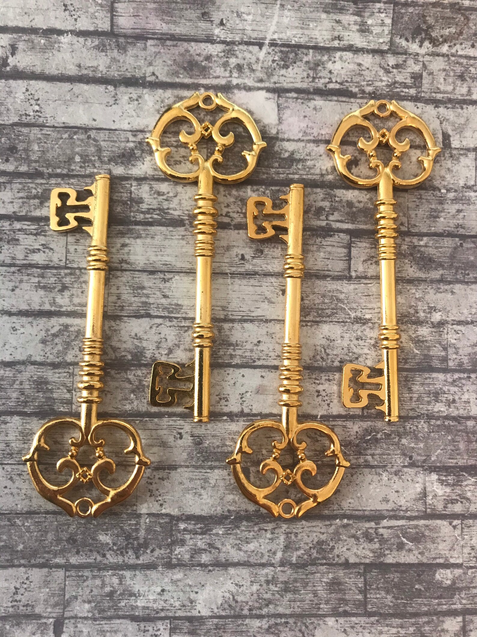 Large Gold Skeleton Keys Santa's Magic Key Bulk Antique Etsy