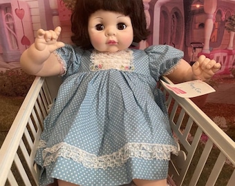 1965 24” Brunette Madame Alexander Pussy Cat Doll Original Outfit  With Hand Tag
