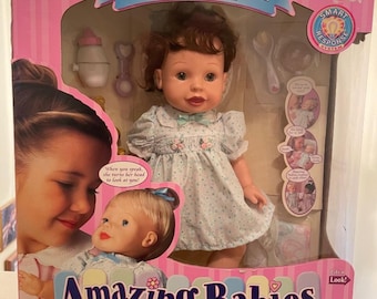 Amazing Babies Interactive Doll, Talking, Moving doll and Responds. 2000 Playmates. Never removed from Box ,New!