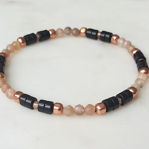 Pfirsich Mondstein Perlen Armband, Massiv Kupfer, Schwarzer Jaspis Armband, Minimalist Armband, Edelstein Armband, Geburtstagsgeschenk