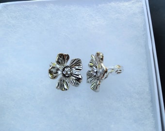 HMN Silver tone flower with rhinestones clip on earrings