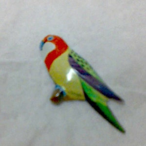 VTG JAPAN Parakeet Parrot Bird Tin Metal Pin