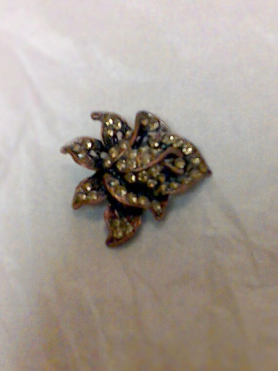 Vintage Costume Jewelry Brass Orchid Brooch With … - image 4