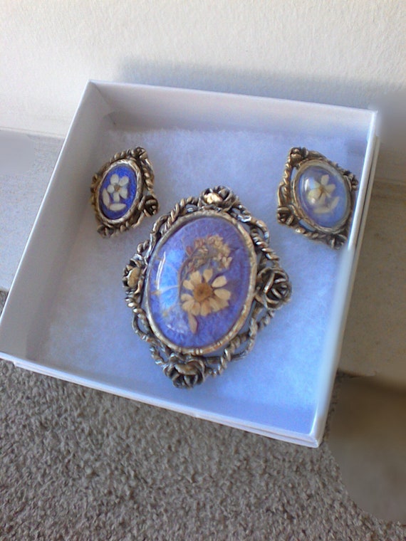 Vintage Dried Flower Brooch and Earring Set