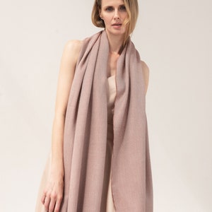 Cashmere and silk scarf color Sparkling rosé image 5