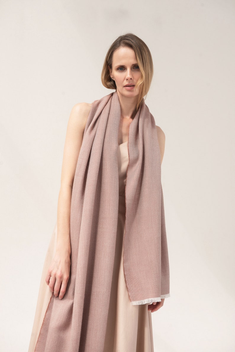 Cashmere and silk scarf color Sparkling rosé image 5