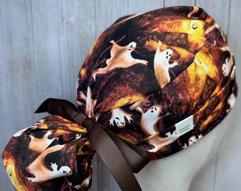 Lurking Ghosts Ponytail Scrub Cap: Women's Halloween Surgical OR Hat, Spooky Night Doctor Nurse Medical Pediatric Vet CRNA ER Tech Surgeon