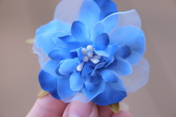 blue flower hair clip