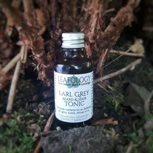 Earl Grey Beard & Hair Tonic with Cedarwood, Grapefruit and Bergamot Zero waste glass bottle, vegan image 4