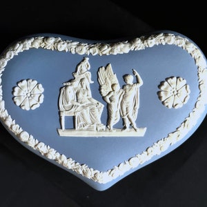 Classic Wedgwood Blue Jasperware Heart Jewelry Box