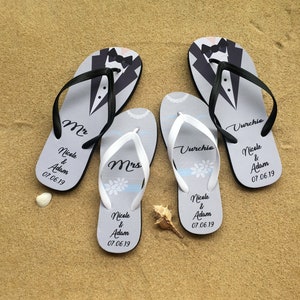 Custom Flip Flops, Bridal Flip Flops, Wedding Flip Flops, Mr Flip Flop, Mrs Flip Flops,White flip flops,Beach flip flop