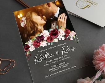 Individuelle Hochzeitseinladung mit Foto auf Acryl, zartes florales Design