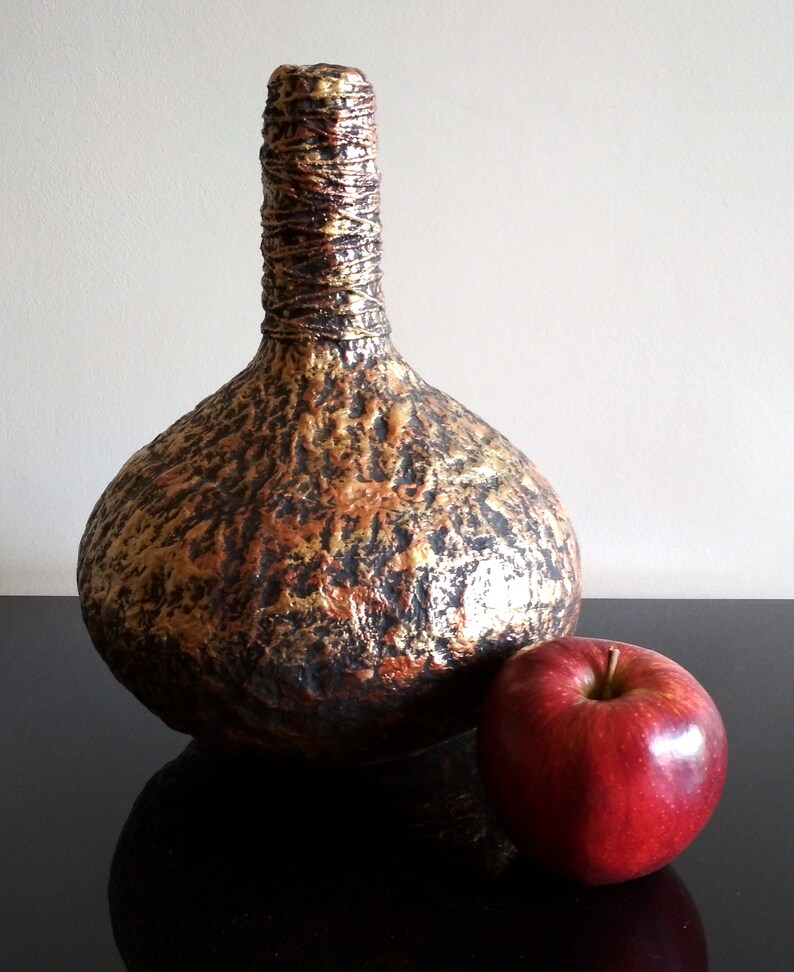 Cute Art Decor Centerpieces Golden Handpainted Paper Mache Vase