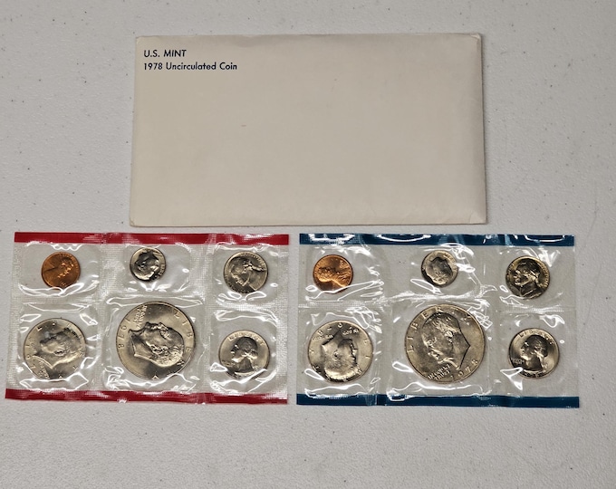 1978 Uncirculated United States Mint Set In Original Government Packaging Philadelphia and Denver Mint Coins