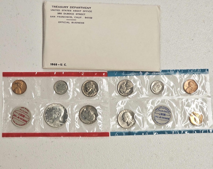 1968 Uncirculated United States Mint Set In Original Government Packaging Philadelphia and Denver Mint Coins