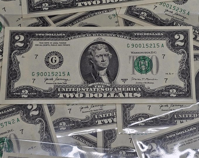 One Uncirculated Series 2017 2 Dollar Green note printed in Chicago Illinois