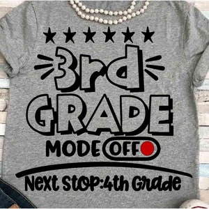 Dritte Klasse Graduierung SVG DXF JPEG Silhouette Cameo Cricut Sommerpause der Schule Aufbügeln Fertig Abschluss Schule Vierte Klasse Mode vom letzten Tag