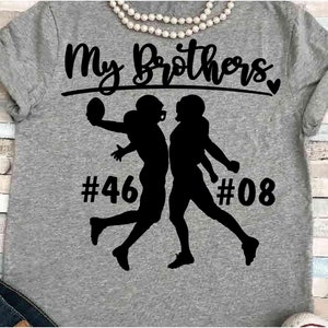 Fußball SVG DXF JPEG Silhouette Cameo Cricut druckbares Fußball Bügelbild Schwester Zeichen Meine Brüder Fußball Zwei Spieler Gruppe zwei im Team