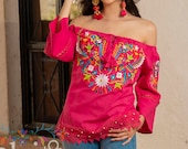Floral Blouse with Lace. Embroidered Mexican Blouse. Mexican Top. Bell Sleeve Blouse. Off the Shoulder.Frida Kahlo. Color Fuchsia.