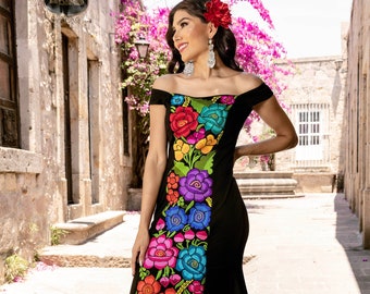 Robe longue brodée mexicaine. Taille S - 2X. Style de mariage. Robe traditionnelle mexicaine. Robe de soirée mexicaine artisanale. Style latino. Grande taille