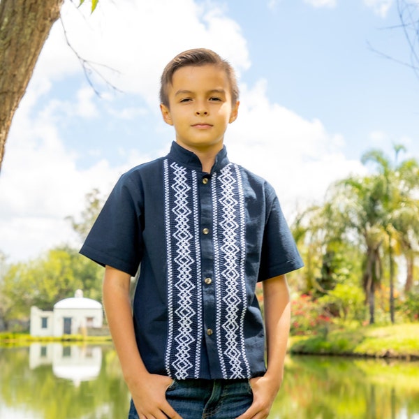 Boys Mexican Traditional Shirt. Guayabera for Boys. Boys Button Up Shirt. Collared Shirt. Traditional Style. Embroidered Guayabera.